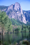 Foto Sentinel Rock und Merced River